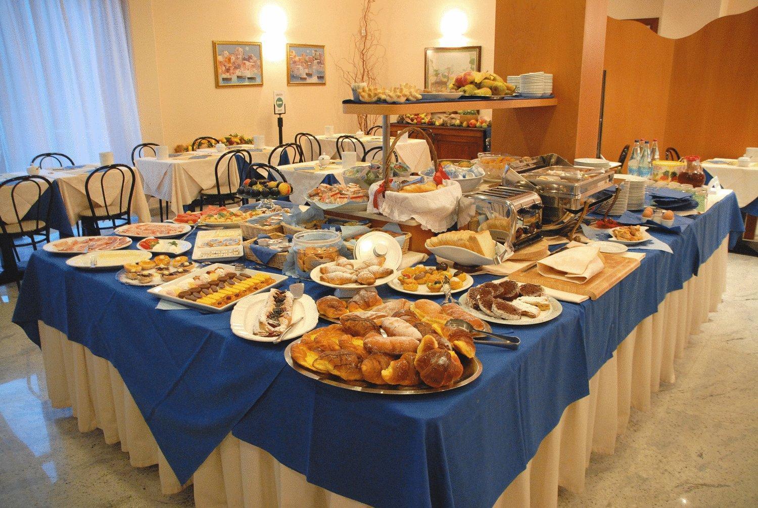Hotel La Fenice ฟอร์มิจิเน ภายนอก รูปภาพ